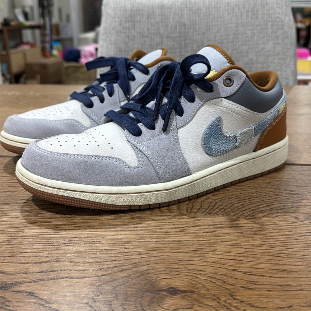 Men’s Sz 9 Air Jordan 1 Low SE Phantom Repaired Denim Swoosh